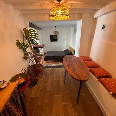 Cosy House, Sunny Terrace, Amazing Views & Outdoor Bathtub!-2